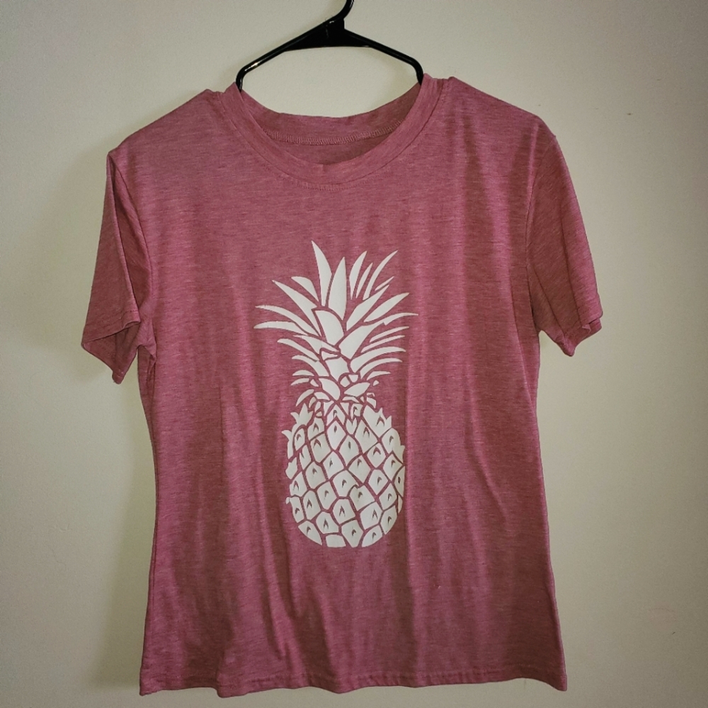 Pineapple graphic T-shirt